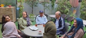 حیاط نشستن فضای بیرون