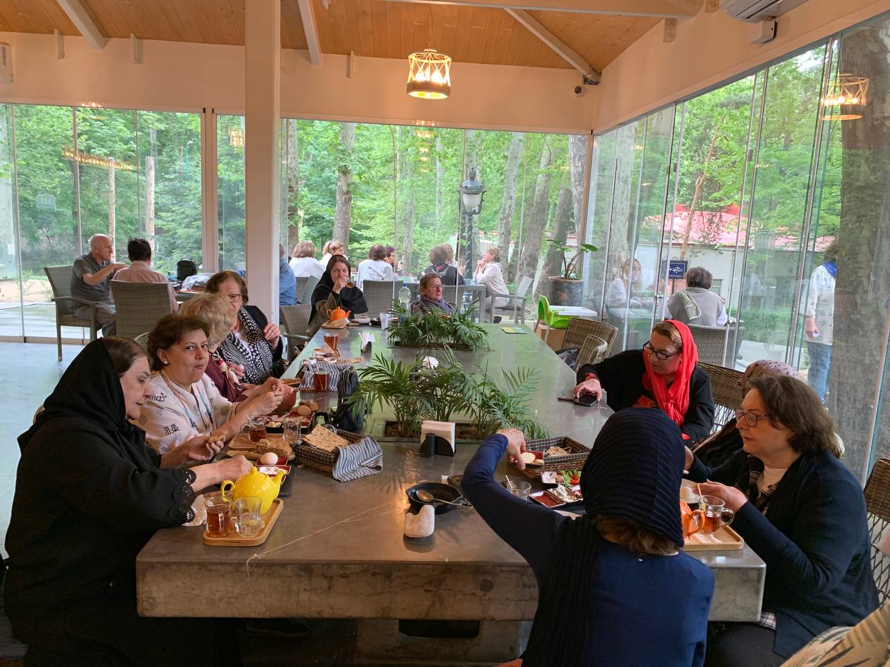 کاخ سعدآباد 1404